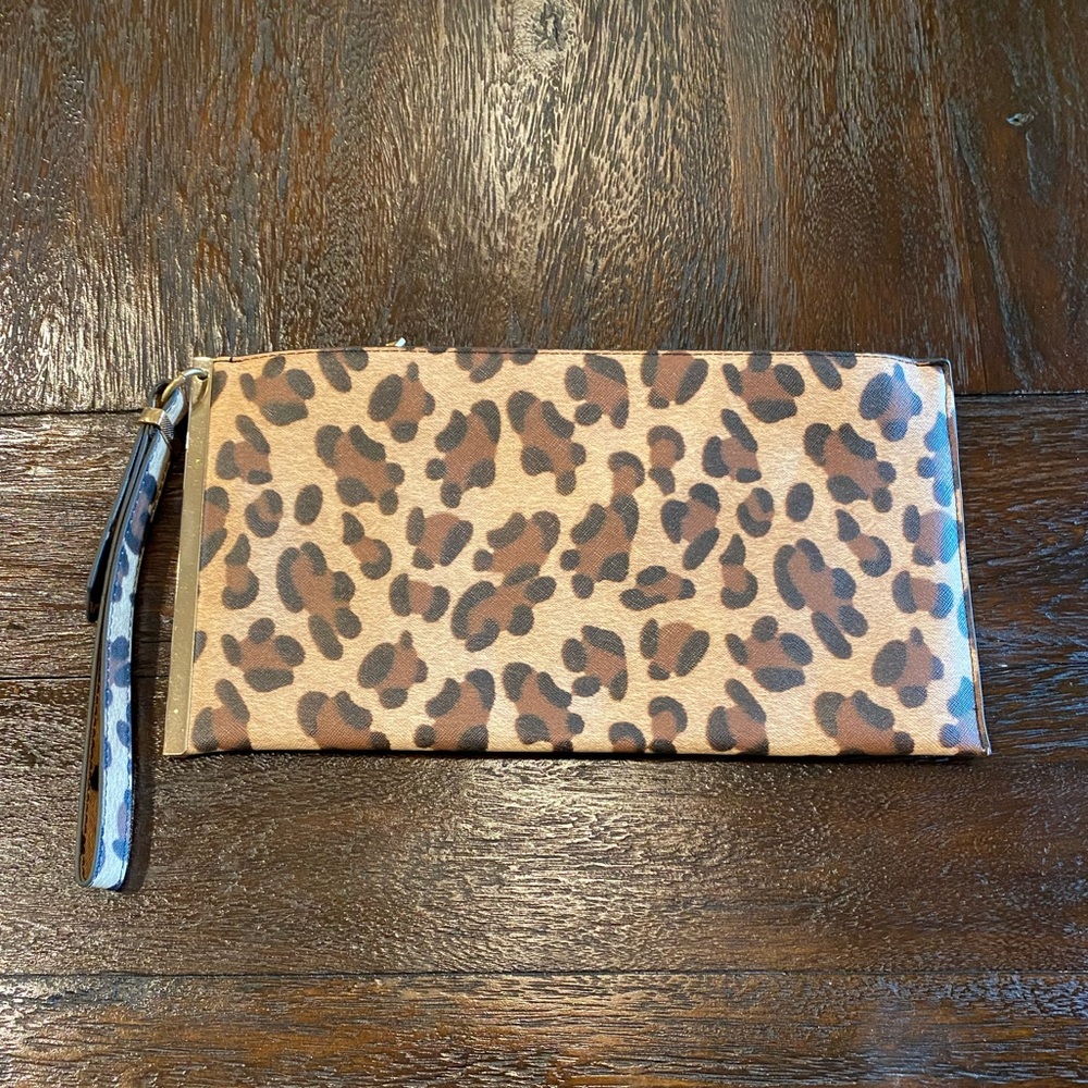 Animal print clutch/ wristlet purse